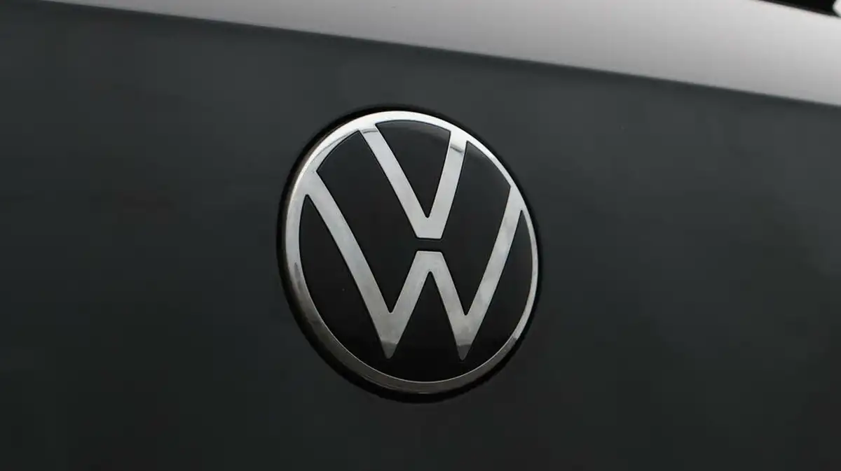 2022-volkswagen-golf-15-tsi-r-line-150ps-hatchback-big-20