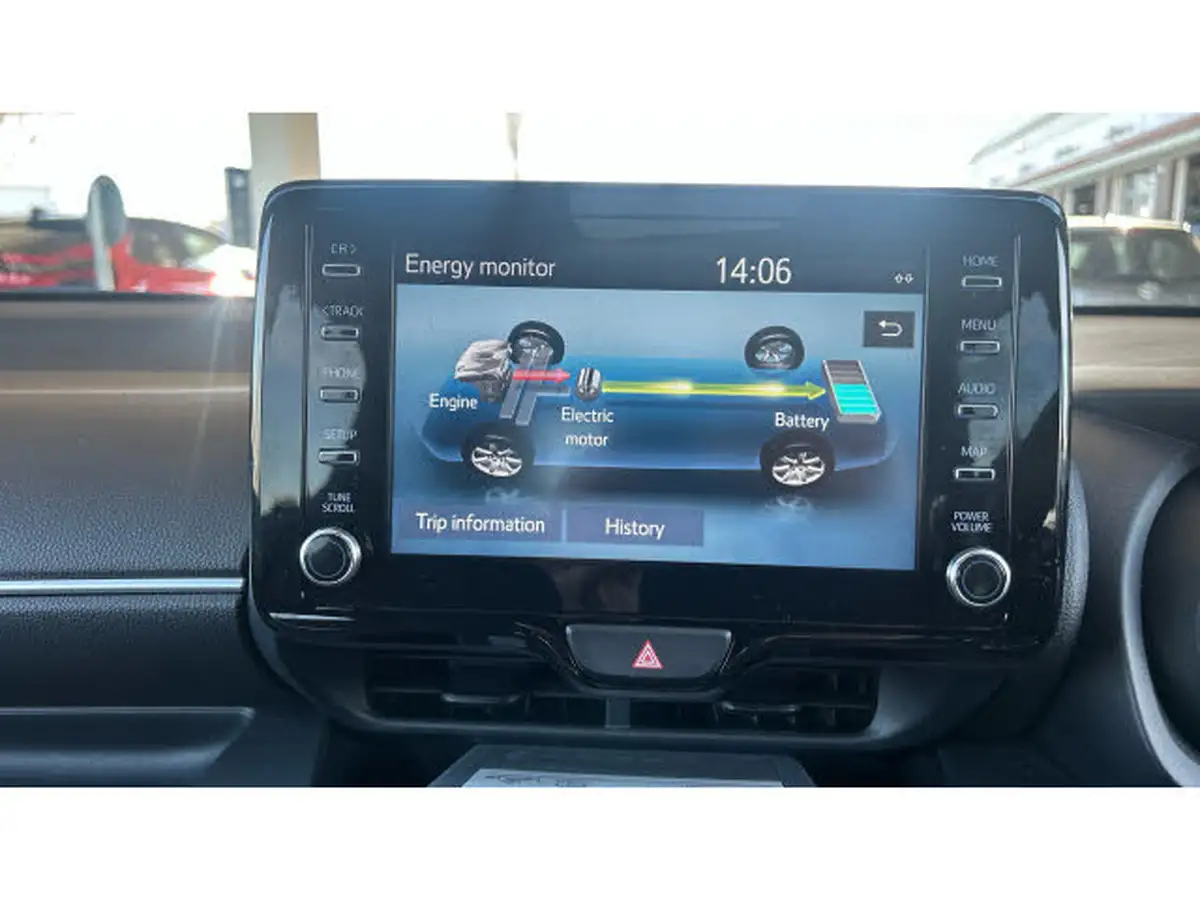 2022-toyota-yaris-15-vvt-i-design-big-22