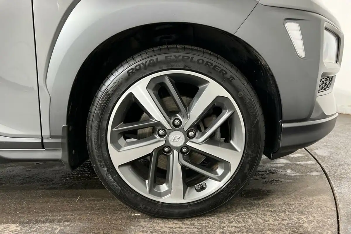2019-hyundai-kona-10-t-gdi-premium-se-1-tone-roof-big-10