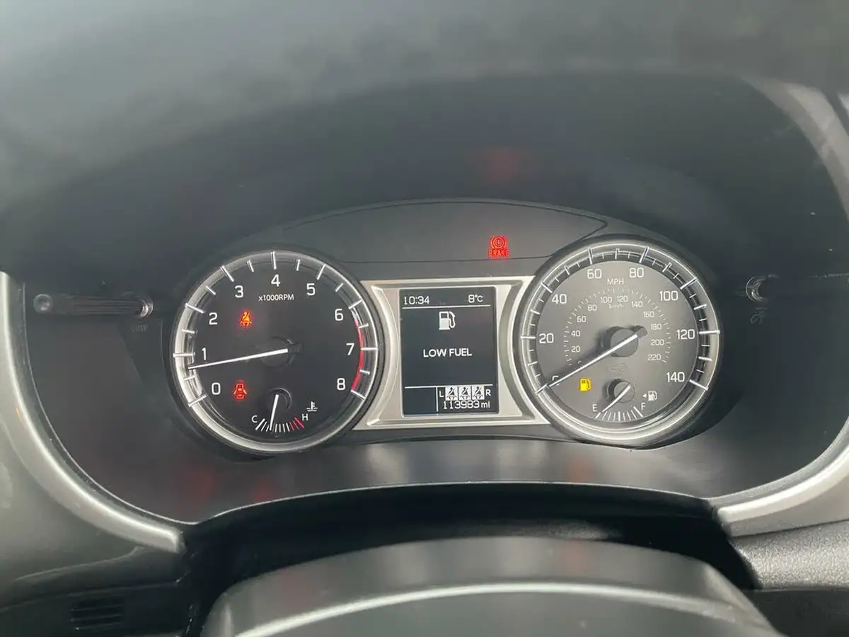 2016-suzuki-vitara-16-sz4-big-24