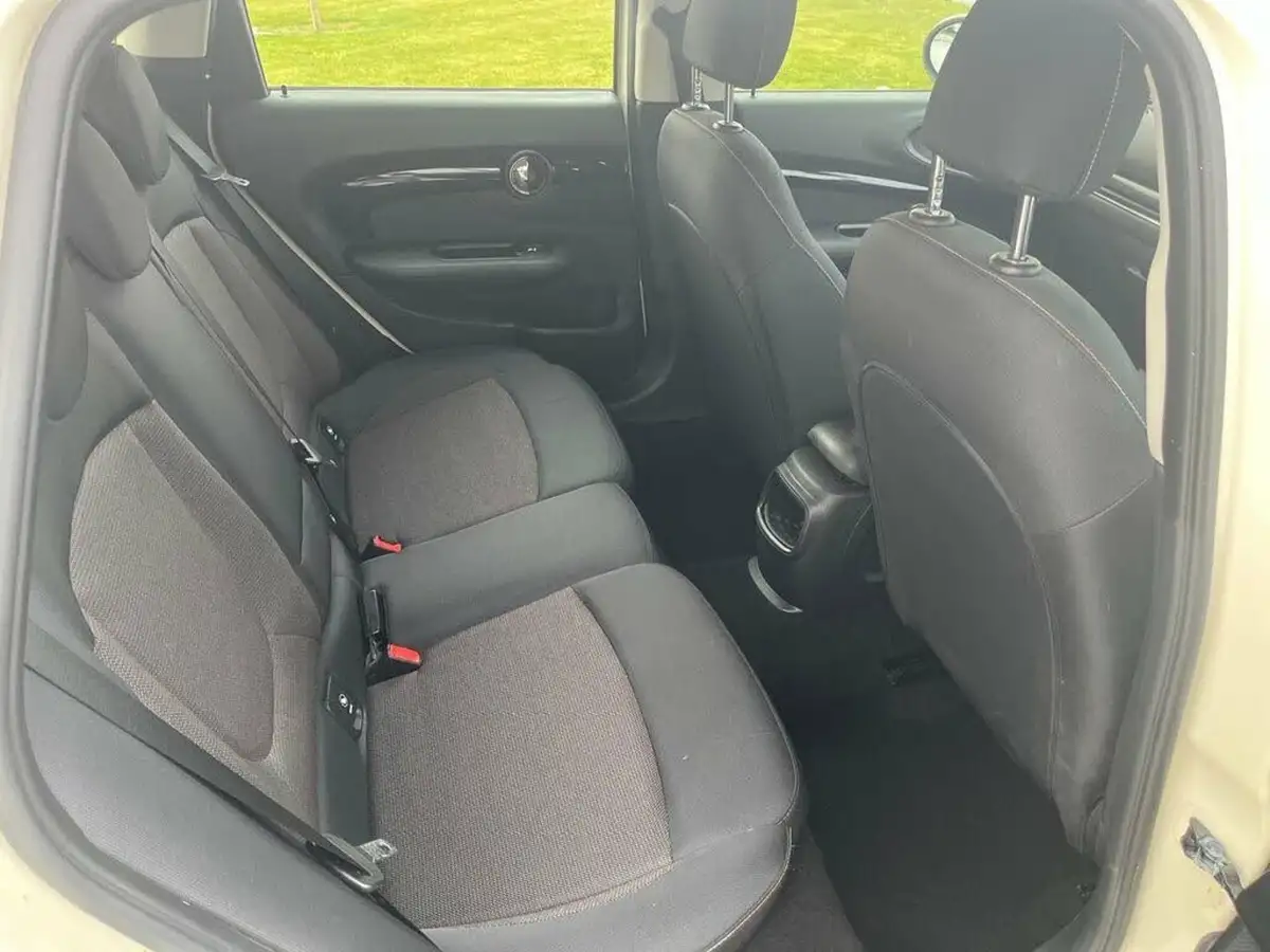 2018-mini-clubman-15-cooper-black-ss-auto-big-8