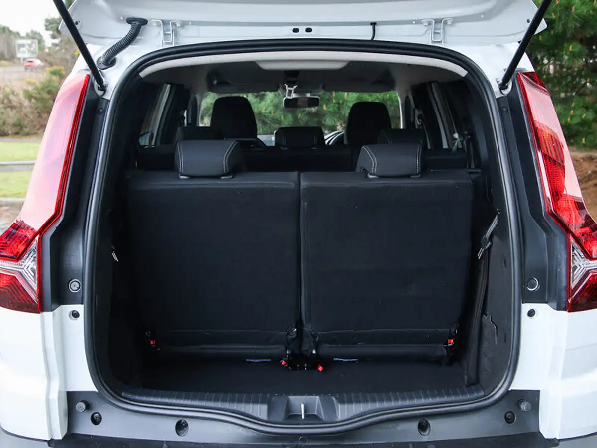 2022-dacia-jogger-10-tce-comfort-big-8