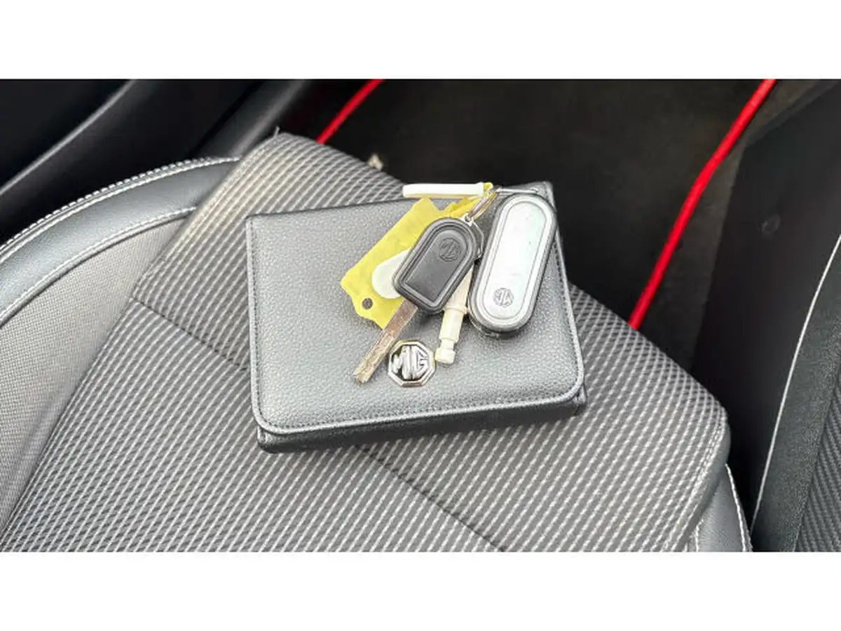 2021-mg-mg3-15-vti-tech-exclusive-nav-big-18