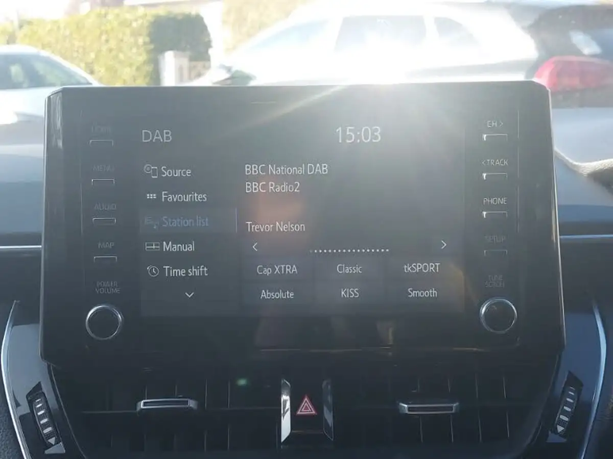 2022-suzuki-swace-18-sz-t-big-10