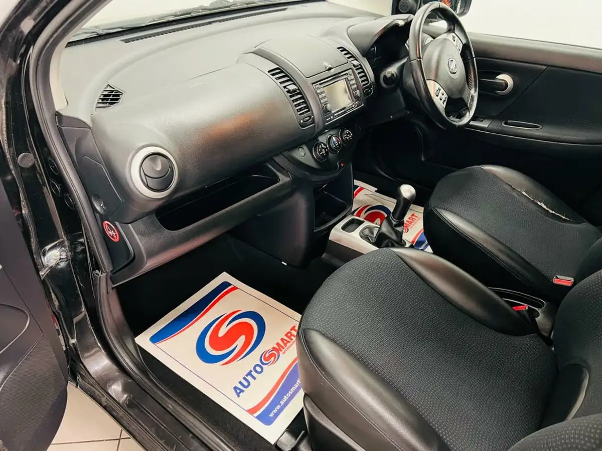 2013-nissan-note-14-n-tec-big-14