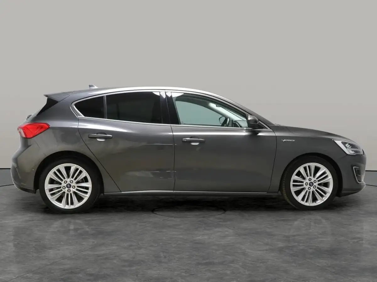 2019-ford-focus-10t-vignale-ss-hatchback-big-10
