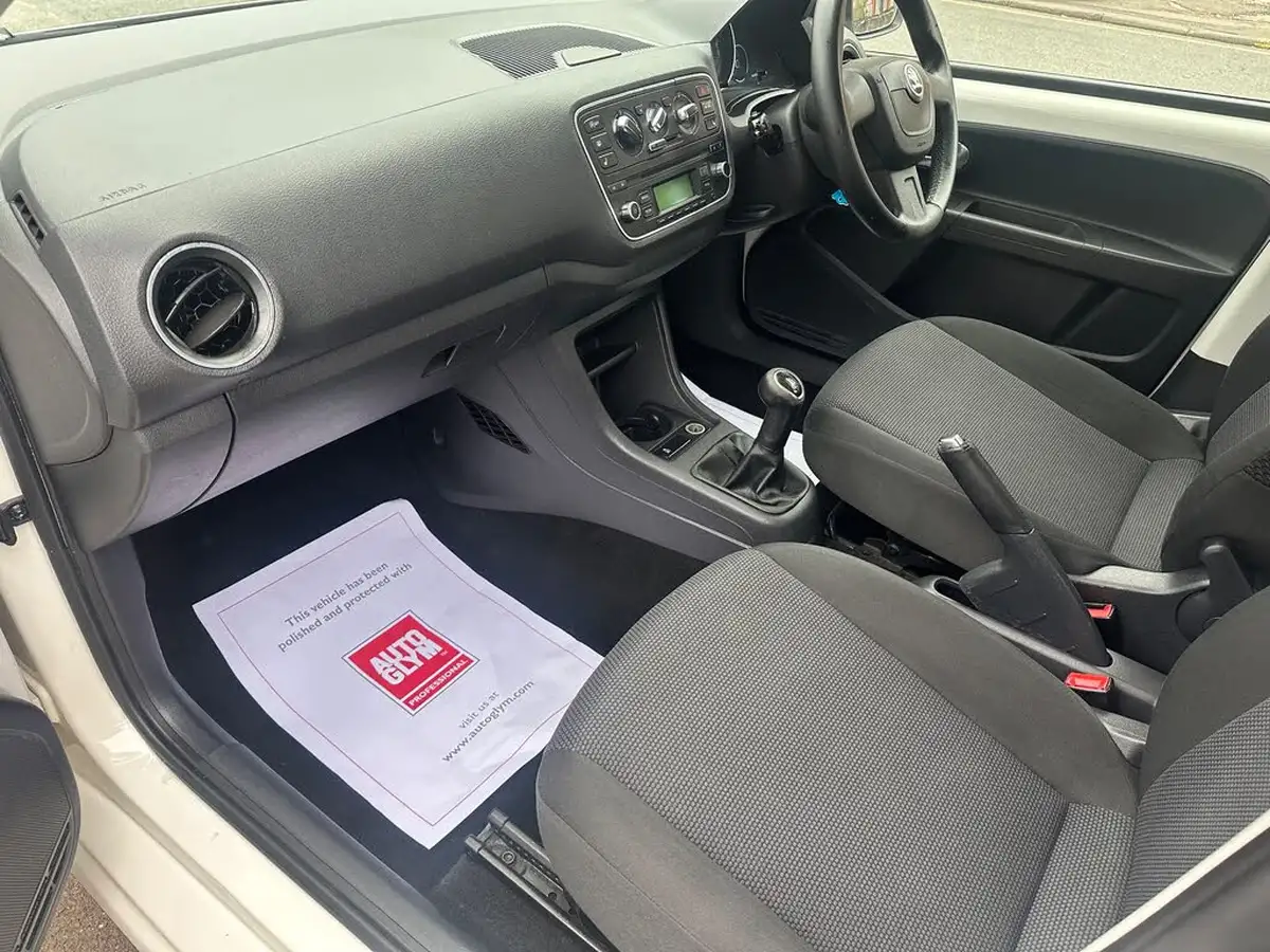 2012-skoda-citigo-10-elegance-59bhp-5d-big-7