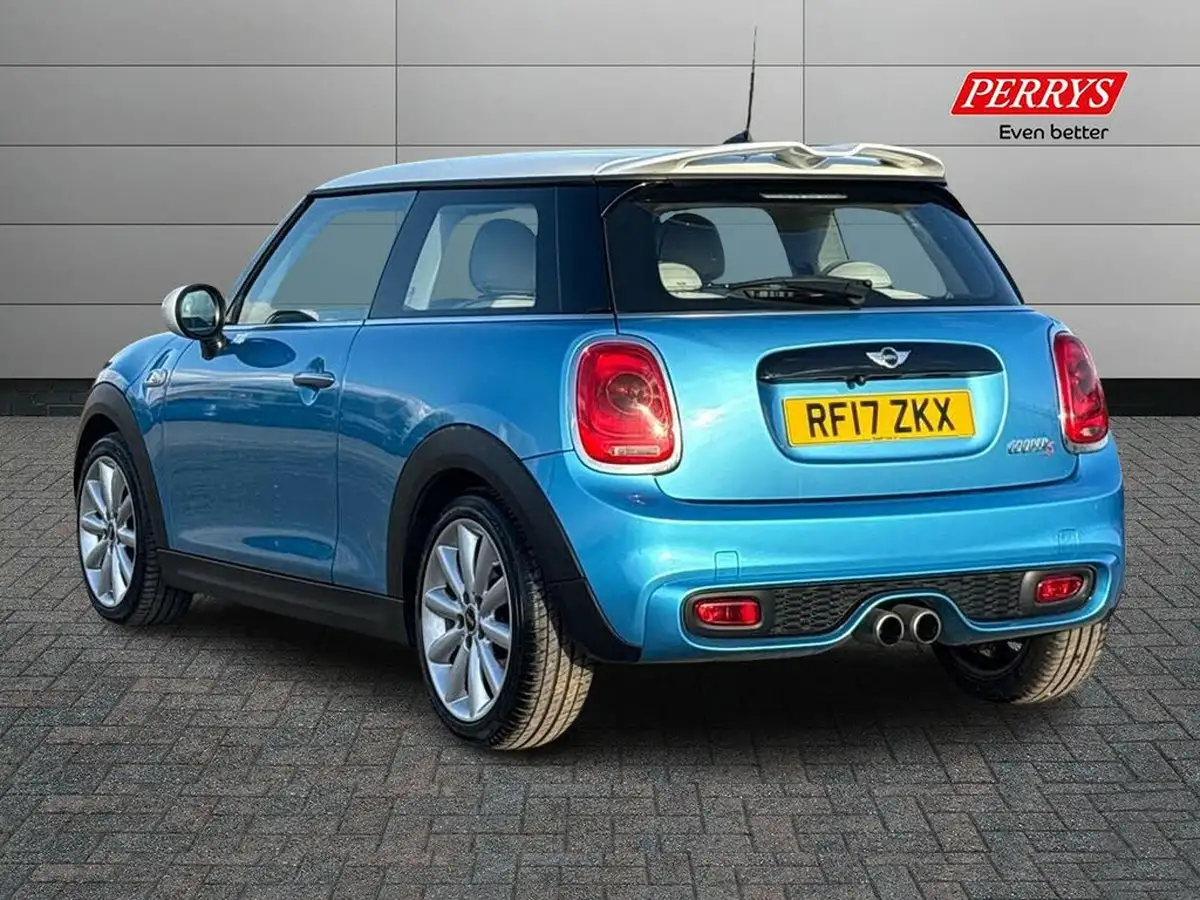 2017-mini-cooper-20-cooper-s-ss-hatchback-3d-sport-auto-big-1