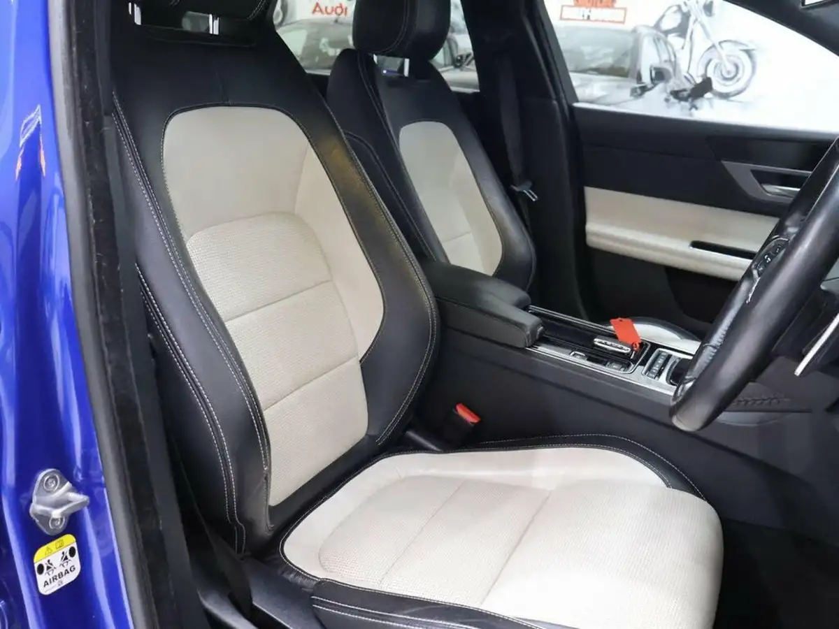 2018-jaguar-xf-20td-r-sport-240ps-awd-saloon-4d-1998cc-auto-big-7