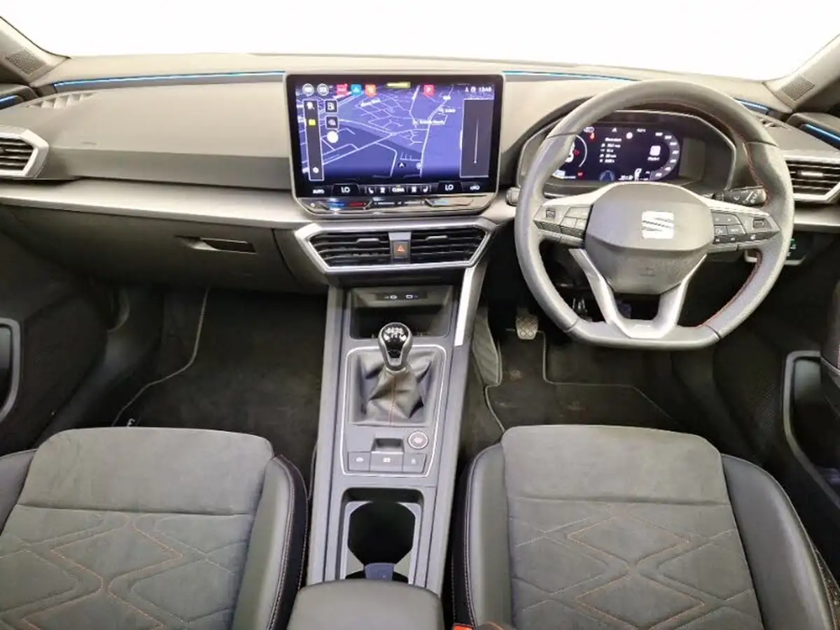 2024-seat-leon-15-tsi-fr-sport-hatchback-big-2
