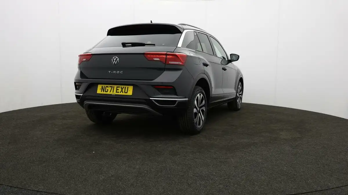 2022-volkswagen-t-roc-10-tsi-active-hatchback-5d-big-74