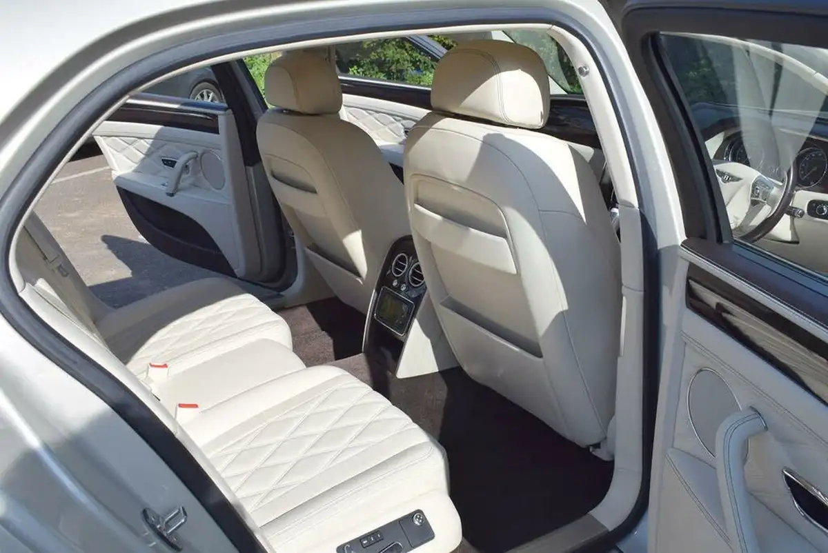 2016-bentley-flying-spur-60-mulliner-big-45