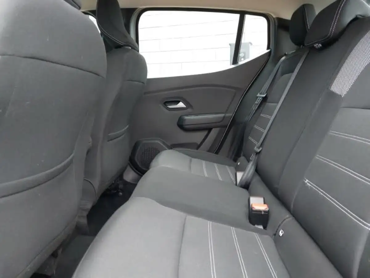 2024-dacia-sandero-stepway-10-tce-expression-90bhp-big-5