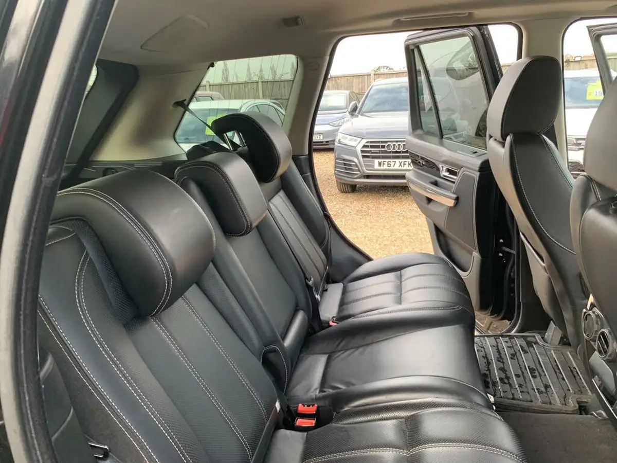 2013-land-rover-range-rover-sport-30tdv6-hse-black-edition-big-48