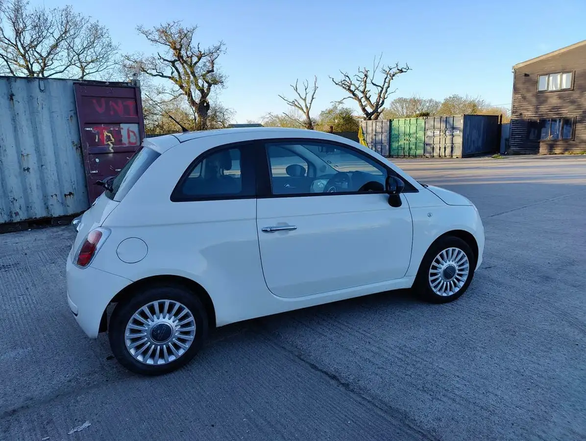 2010-fiat-500-12-pop-big-14