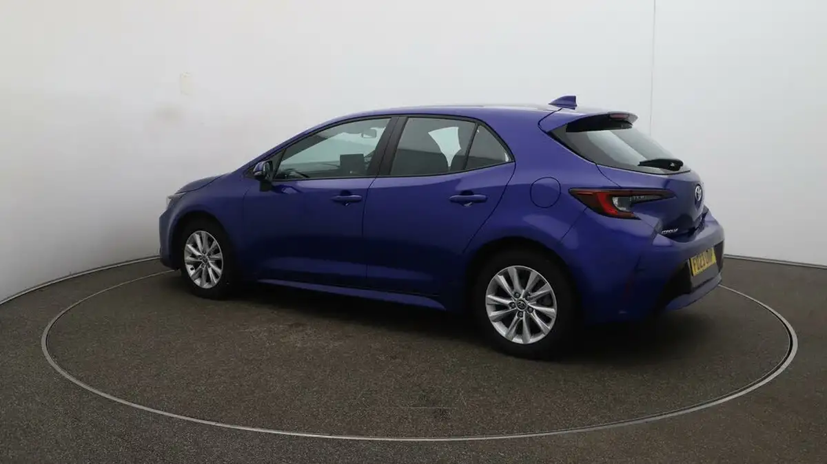 2023-toyota-corolla-18-vvt-i-icon-138bhp-hatchback-5d-big-34