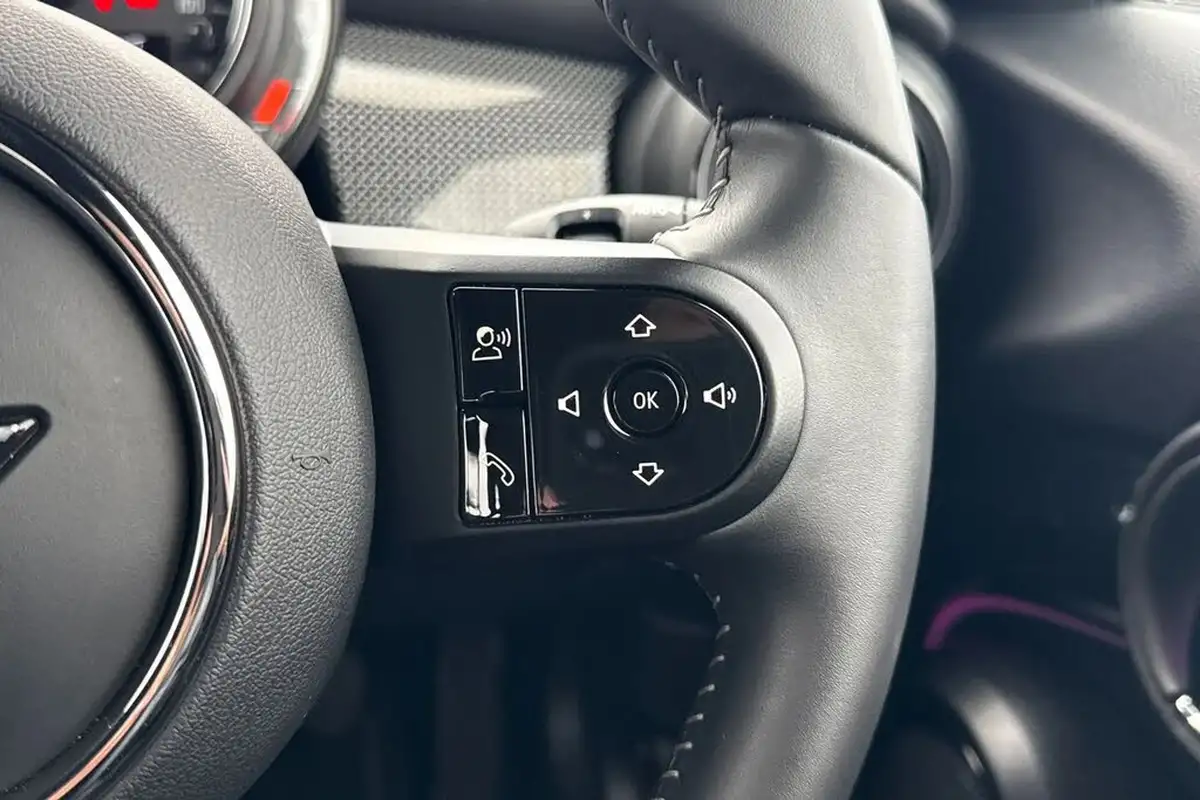2022-mini-cooper-15-cooper-exclusive-hatchback-5d-big-26