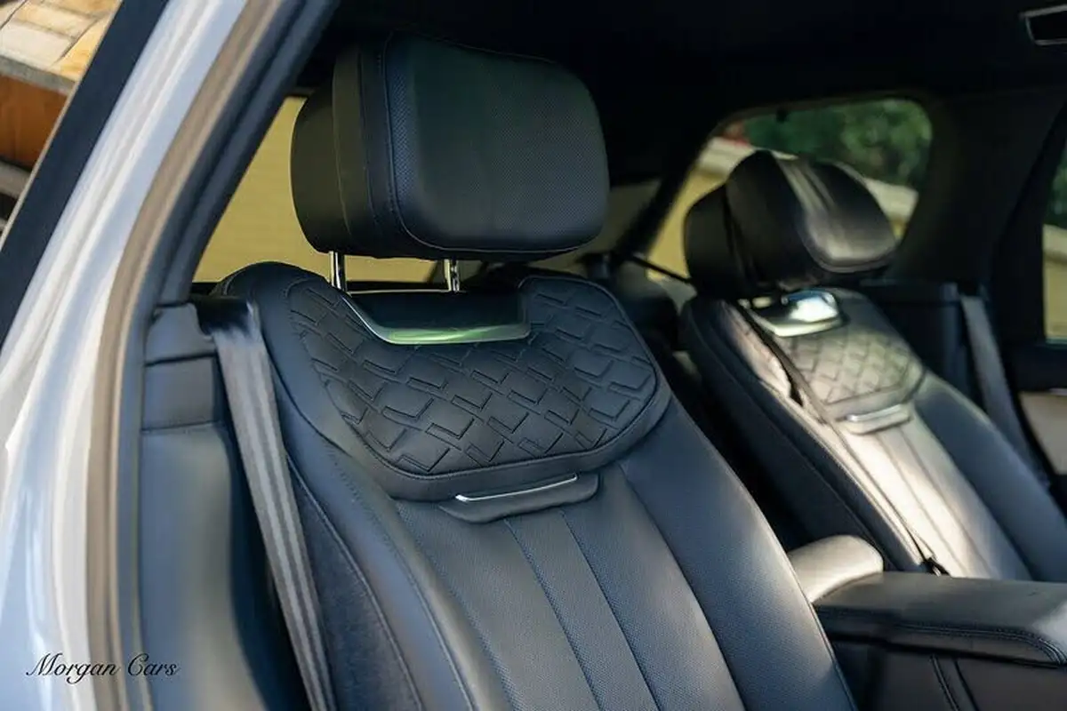2022-land-rover-range-rover-44-p530-sv-big-35