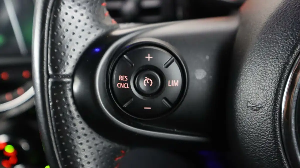 2020-mini-cooper-20-cooper-s-sport-189bhp-hatchback-5d-big-22