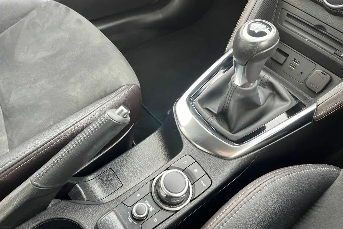 2018-mazda-mazda2-15-gt-sport-nav-115ps-ss-big-19