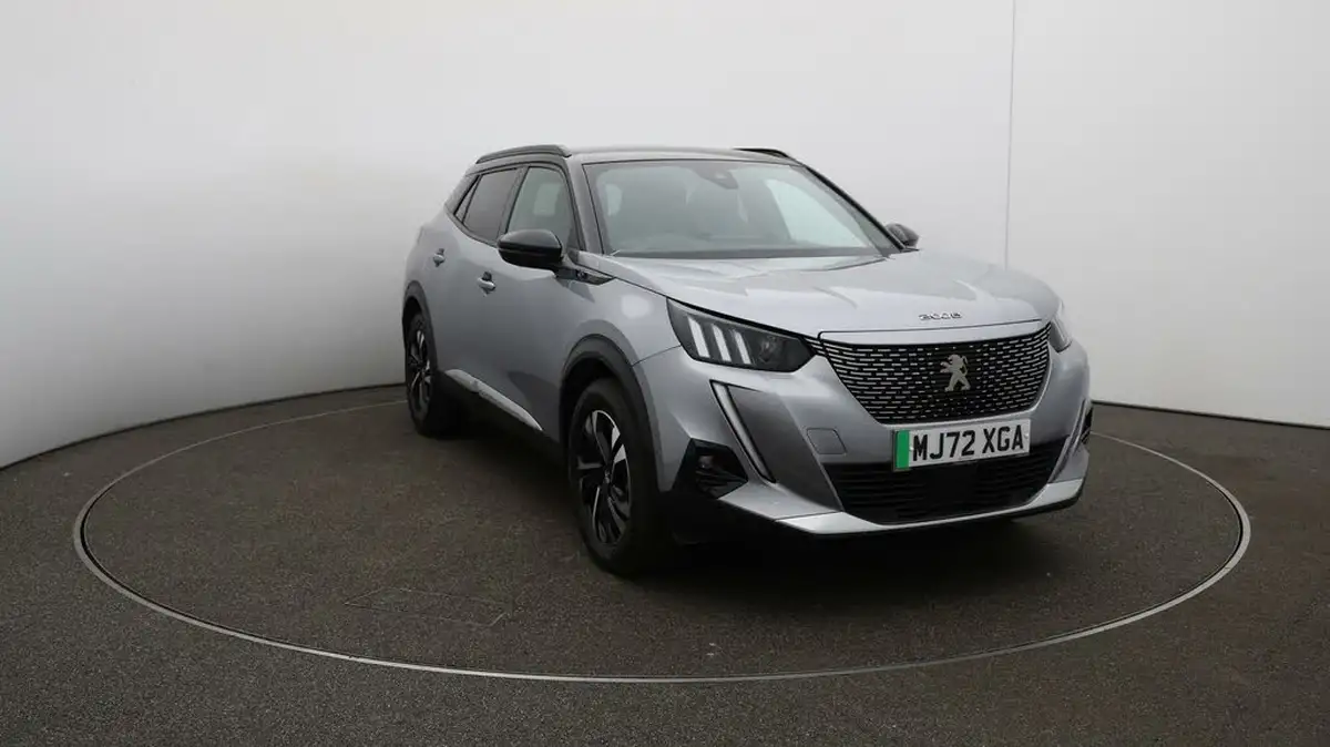 2021-peugeot-2008-suv-e-gt-big-36