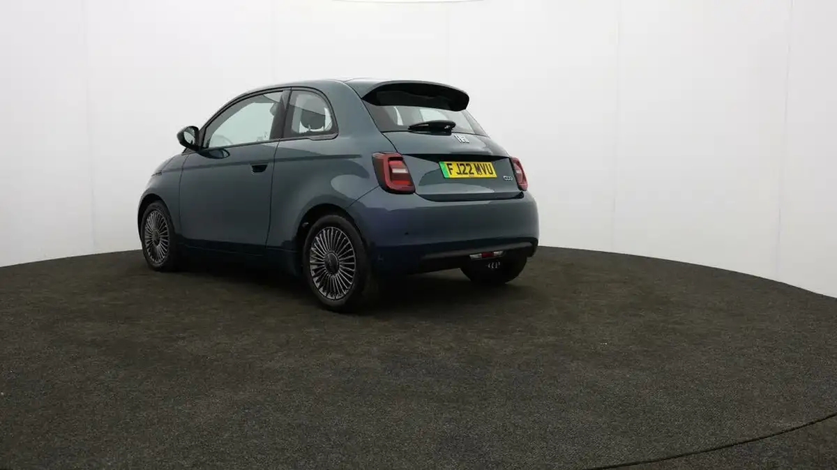 2022-fiat-500-e-icon-117bhp-big-4