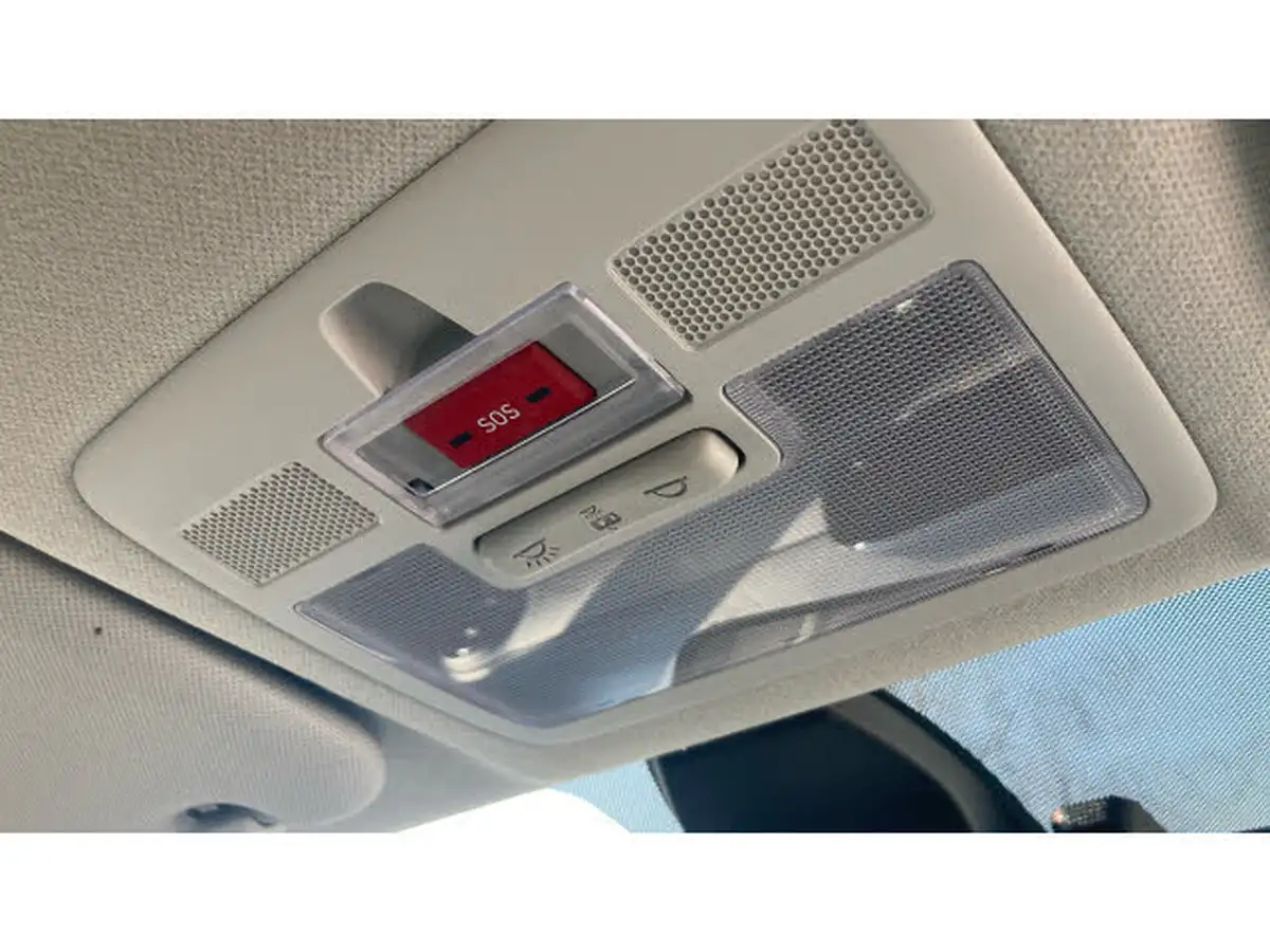 2021-hyundai-i10-10-se-connect-big-24