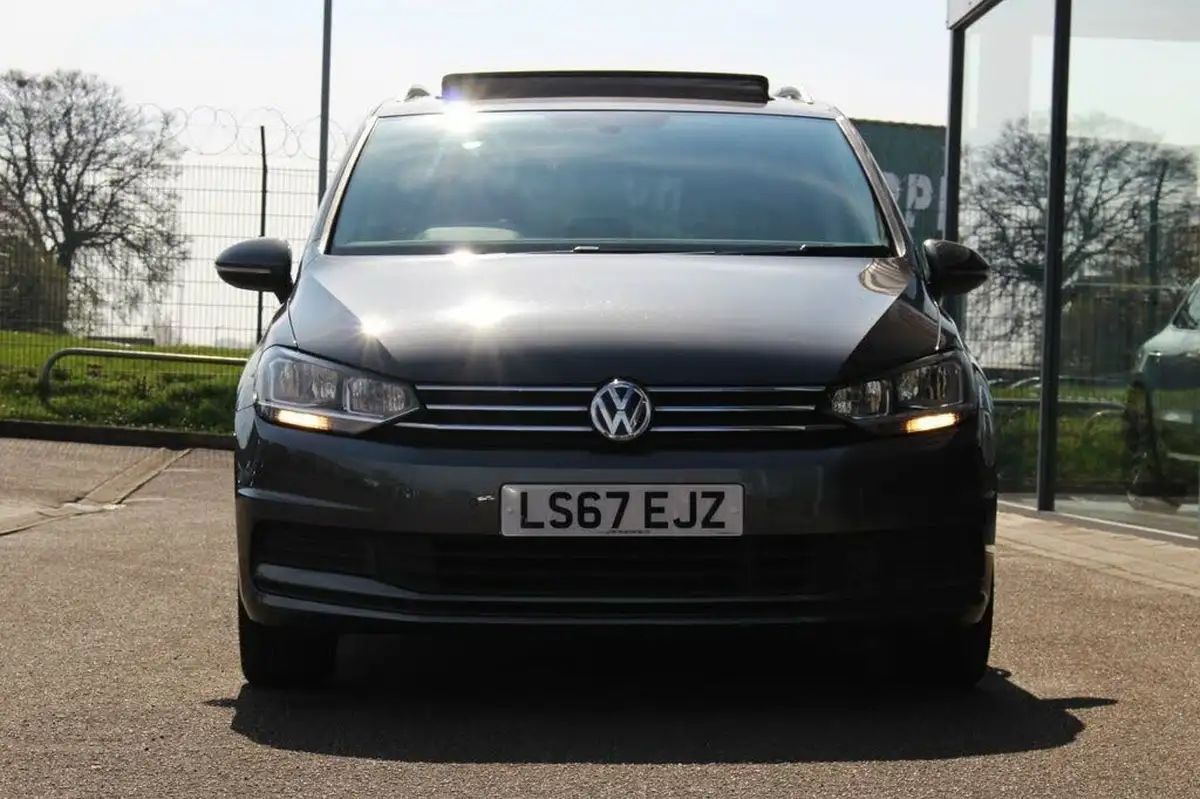 2017-volkswagen-touran-16tdi-se-family-dsg-big-7