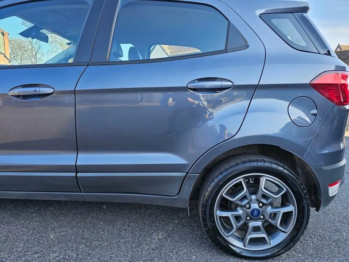 2015-ford-ecosport-10-titanium-t-big-36