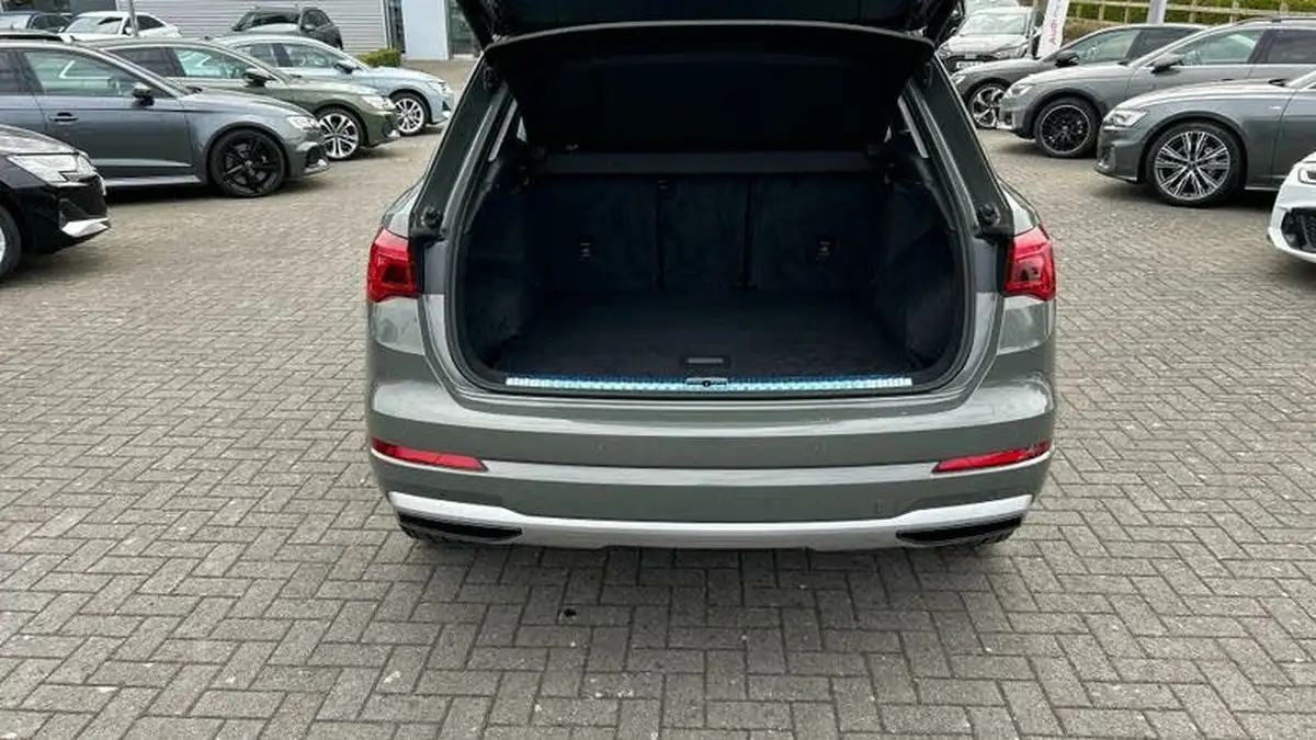 2022-audi-q3-15-35-tfsi-sport-cod-station-wagon-s-tronic-big-18