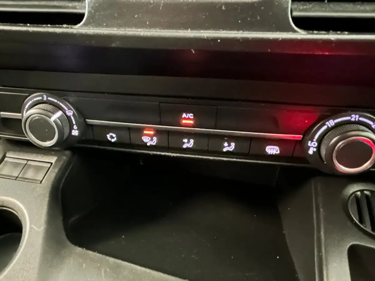 2021-vauxhall-combo-15cdti-griffin-2000-big-29