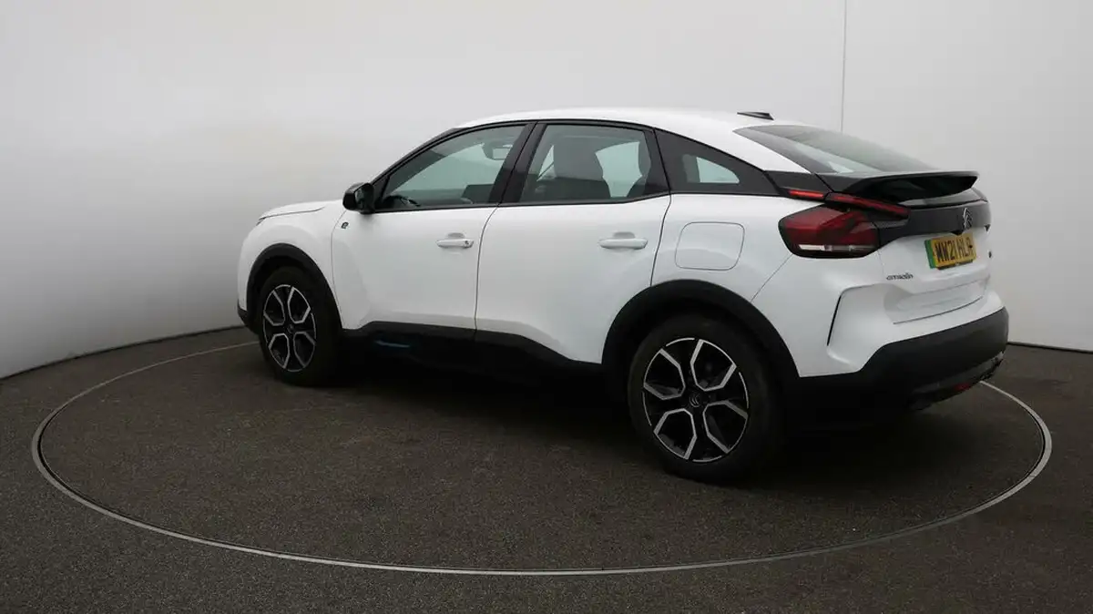 2021-citroen-c4-e-sense-plus-big-5