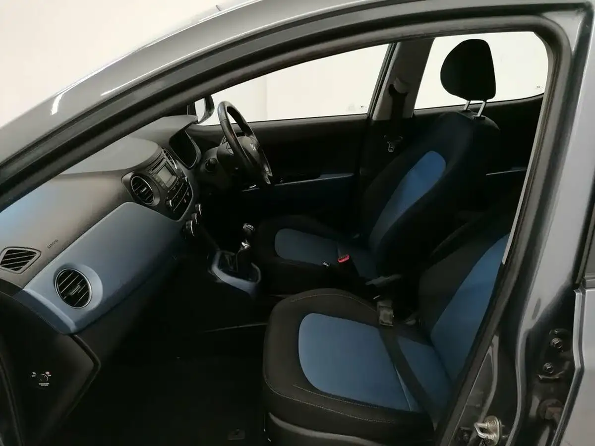 2014-hyundai-i10-10-premium-big-13