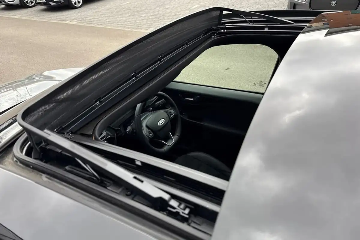 2020-ford-kuga-25t-st-line-x-big-37