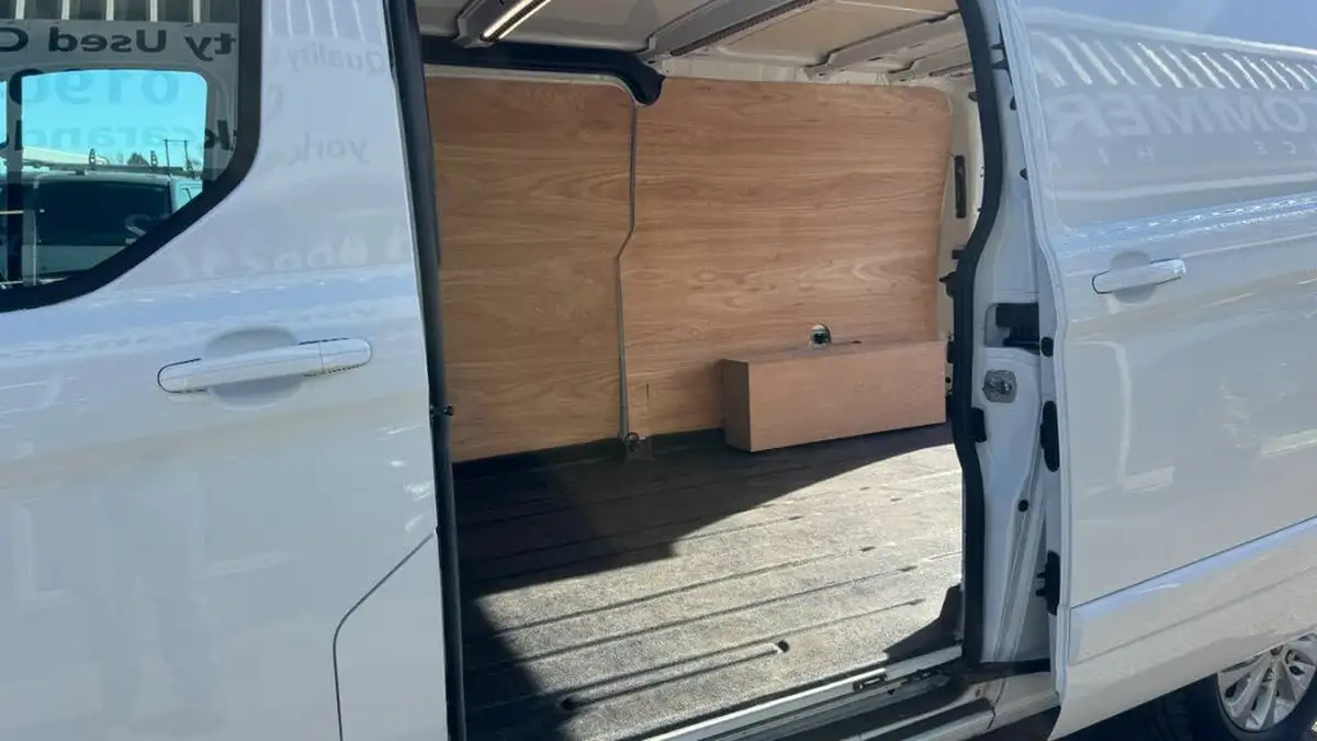 2022-ford-transit-custom-20tdci-340-l1h1-limited-170pseu6dt-auto-big-19