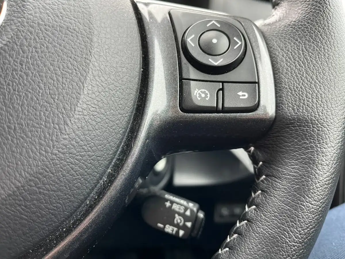 2020-toyota-yaris-15-vvt-i-y20-111bhp-1496cc-big-19