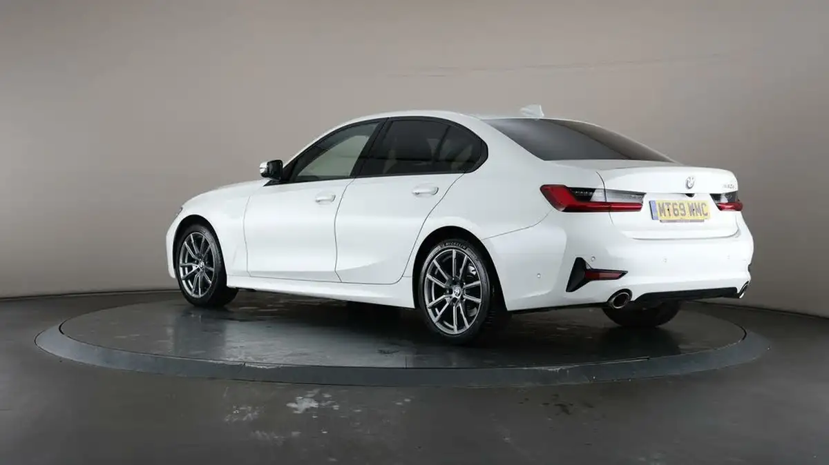 2019-bmw-3-series-20td-320d-sport-190bhp-saloon-4d-auto-big-5