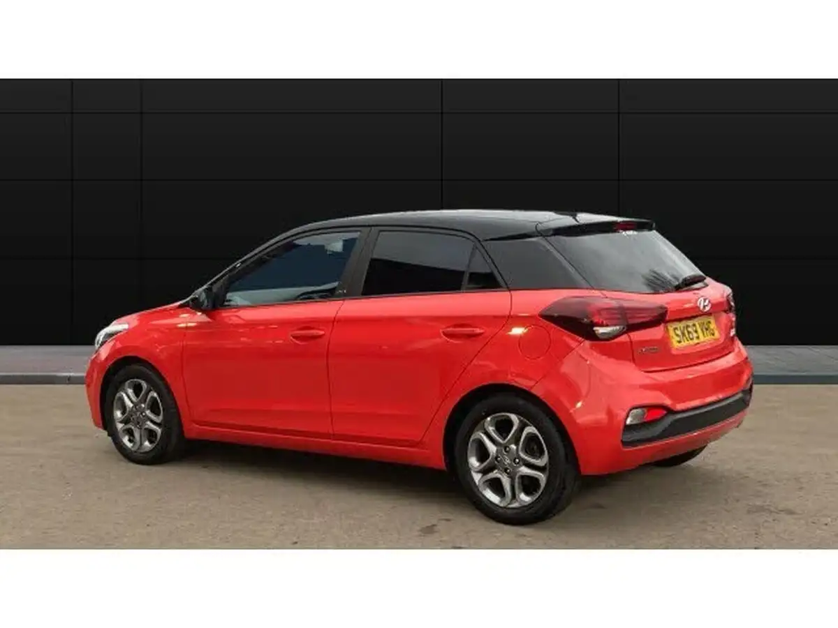 2019-hyundai-i20-10-t-gdi-play-big-1