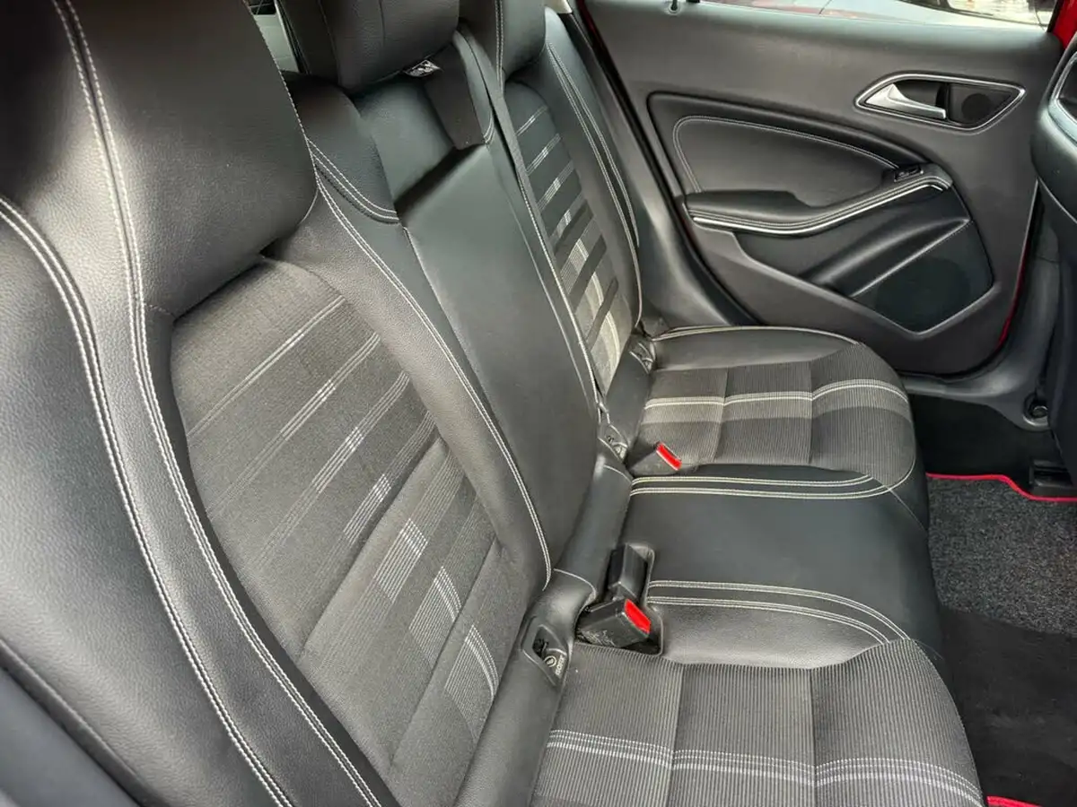 2019-mercedes-benz-gla-class-16-gla-180-urban-edition-ss-big-28