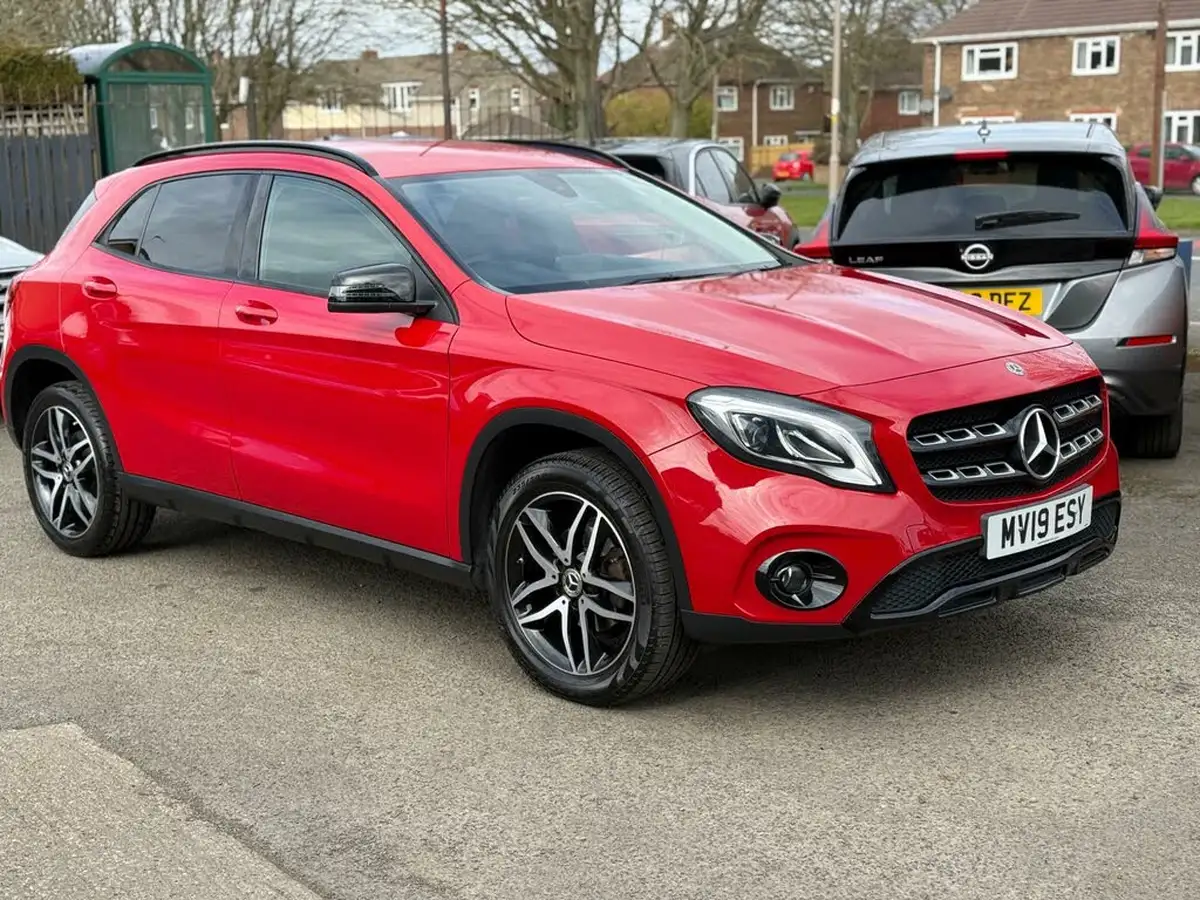2019-mercedes-benz-gla-class-16-gla-180-urban-edition-ss-big-4