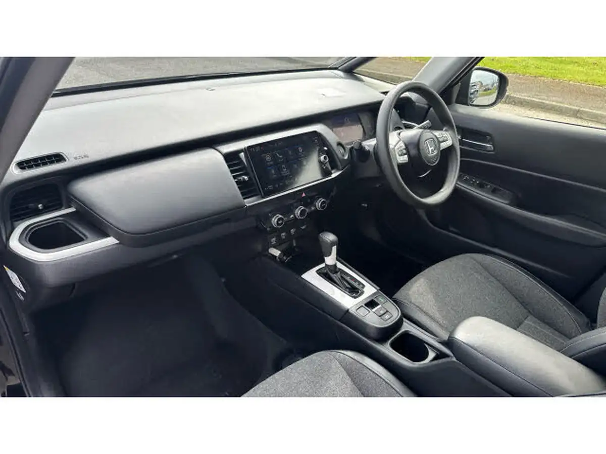 2021-honda-jazz-15-i-mmd-sr-109ps-big-1