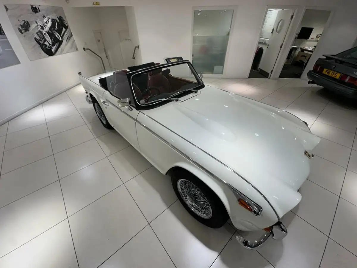 1968-triumph-tr5-convertible-big-7