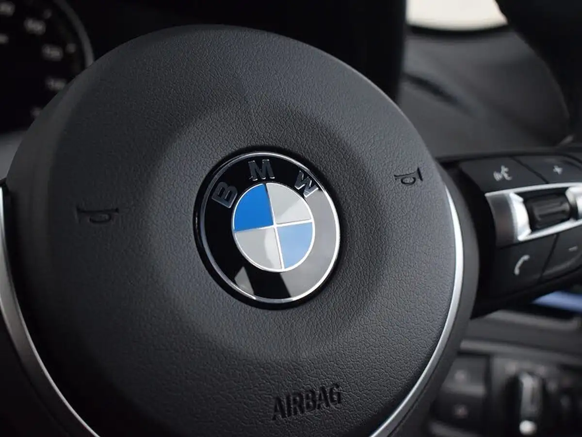 2021-bmw-x1-15-xdrive-25e-phev-m-sport-big-26