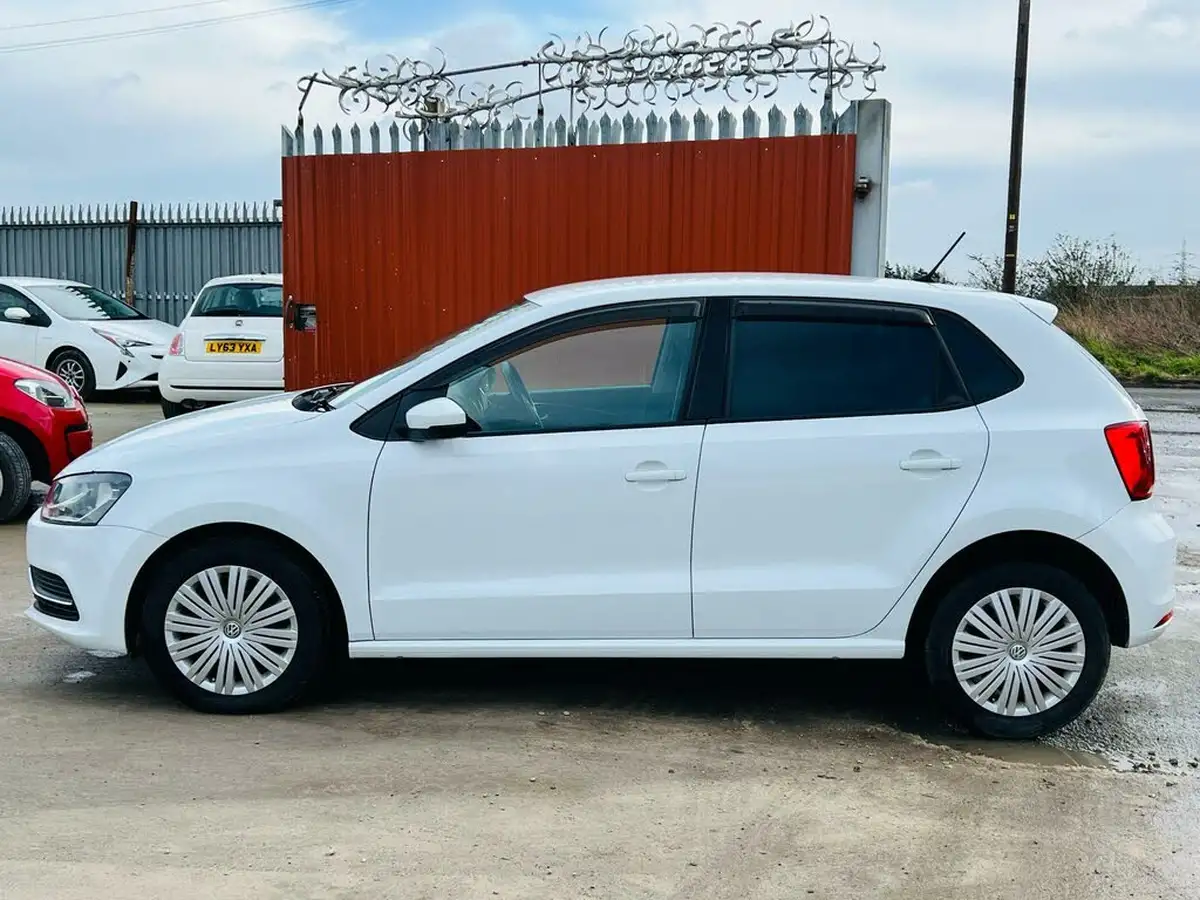 2014-volkswagen-polo-12-tsi-se-5d-dsg-big-12