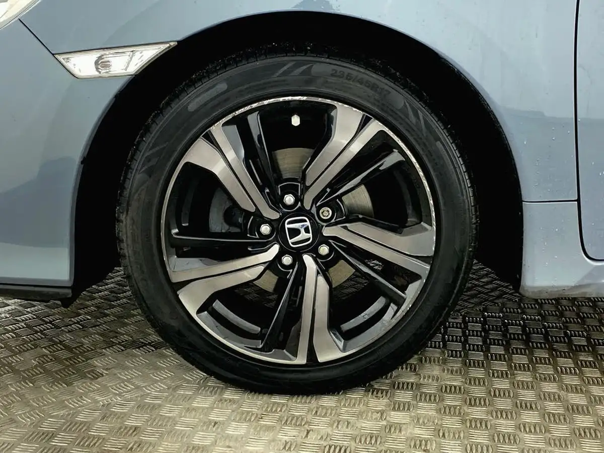 2019-honda-civic-10-vtec-turbo-sr-hatchback-5d-cvt-big-10