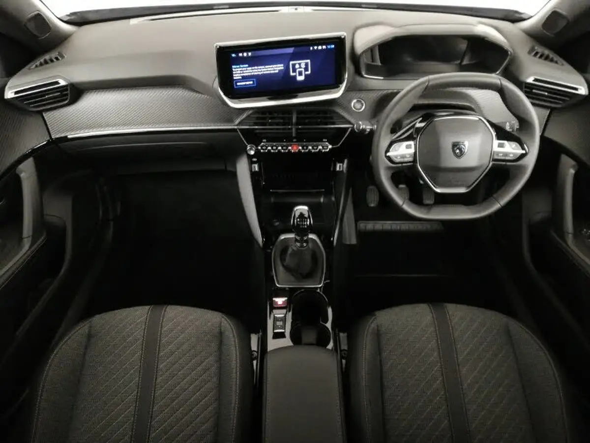 2024-peugeot-2008-suv-12-puretech-allure-130ps-big-2