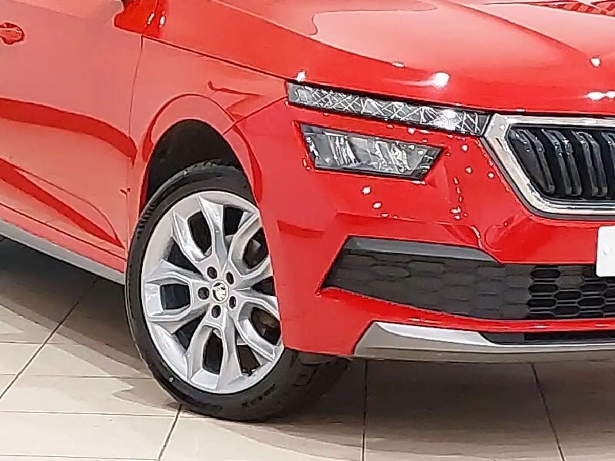 2021-skoda-kamiq-10-tsi-se-l-109ps-dsg-big-8