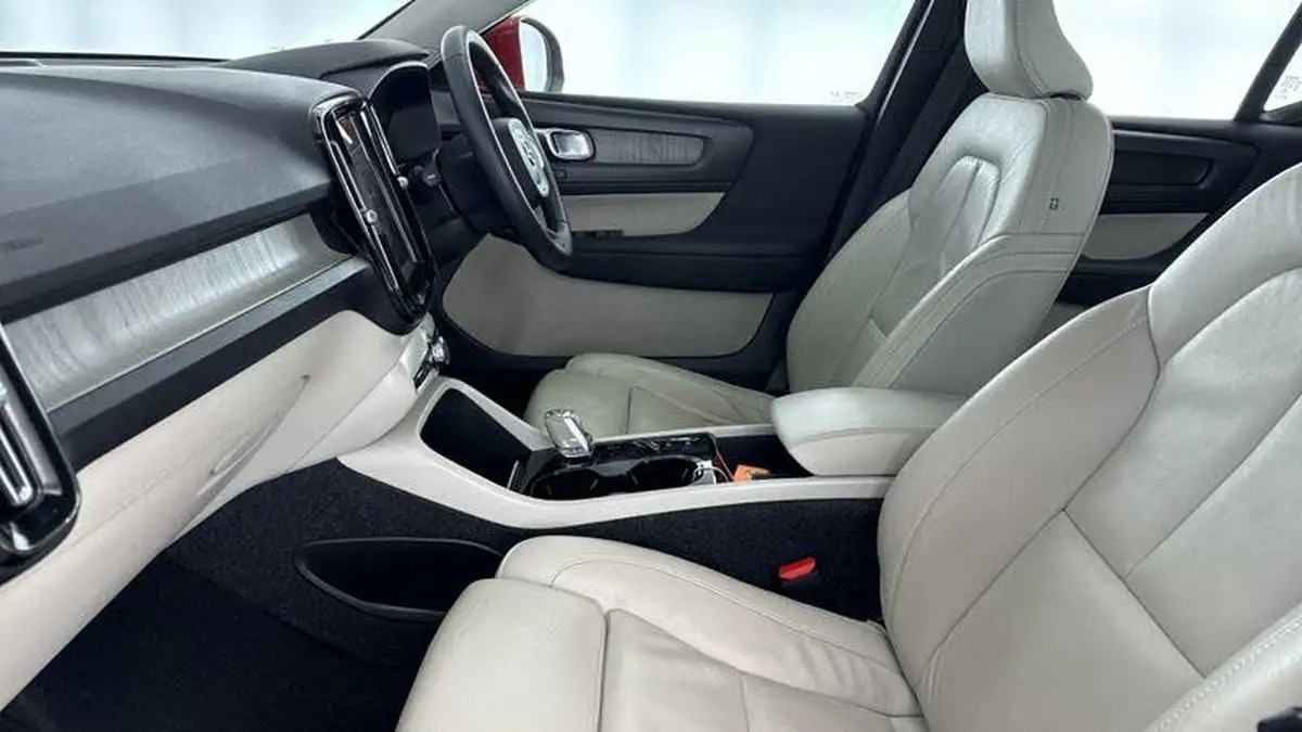 2022-volvo-xc40-15-t5-inscription-pro-big-39