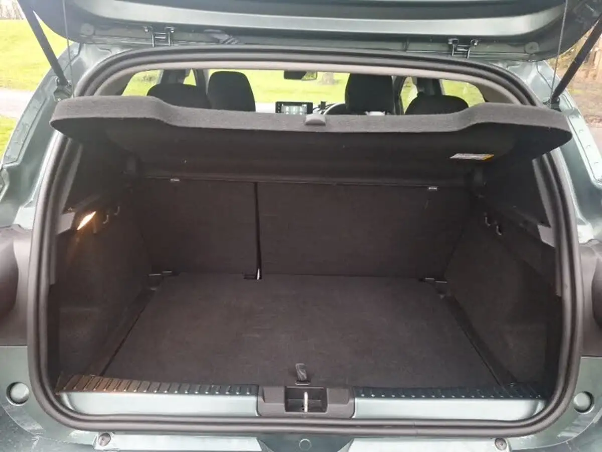 2023-dacia-sandero-stepway-10-tce-essential-90bhp-big-7