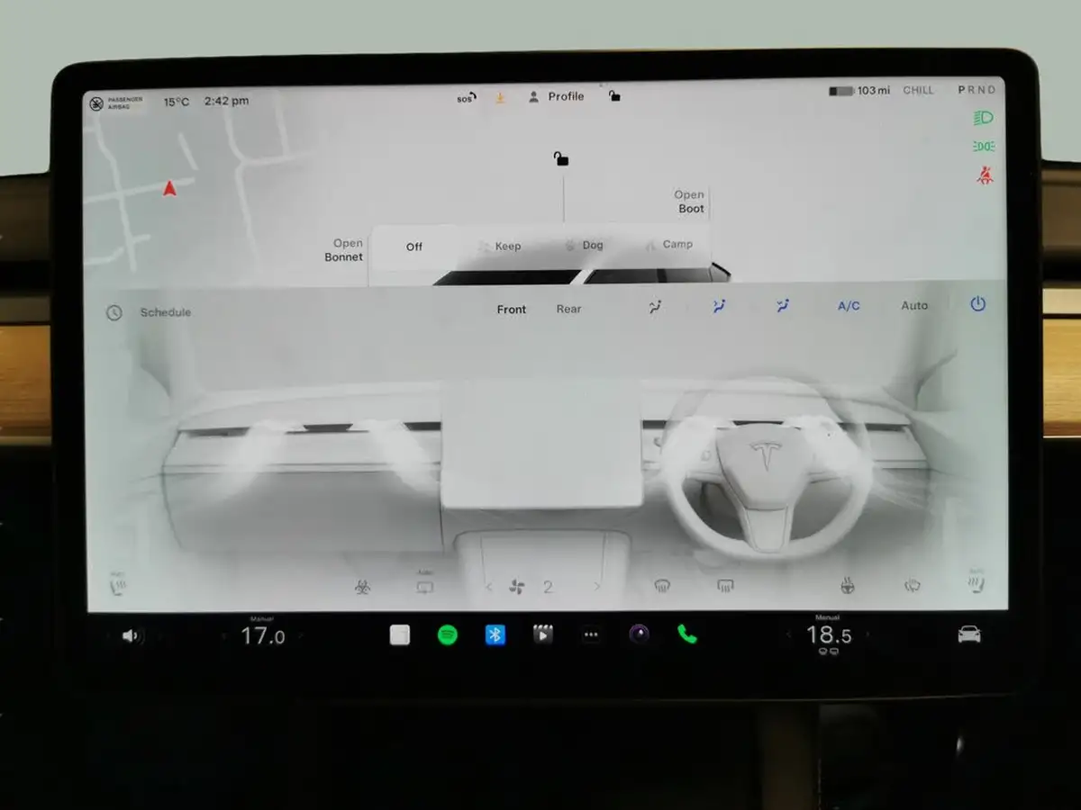 2022-tesla-model-y-e-long-range-big-22